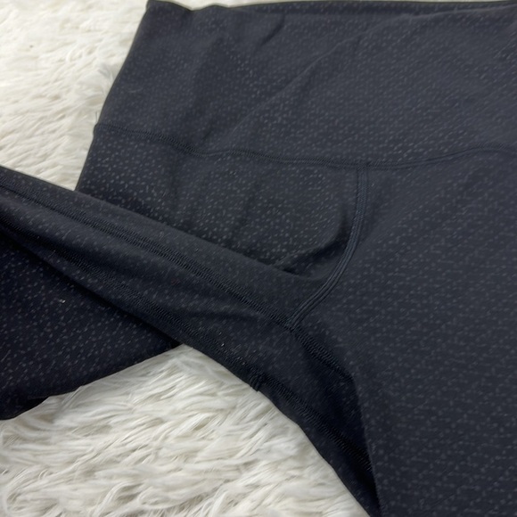 Lululemon Align Crop *21" Monochromic Black Emboss - Picture 3 of 6